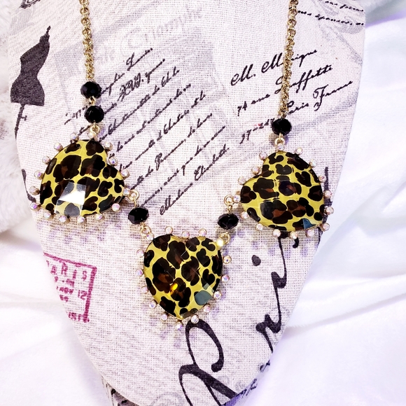 Gold plated Leopard crystal heart horseshoe charm necklace choose 1 - Picture 14 of 16